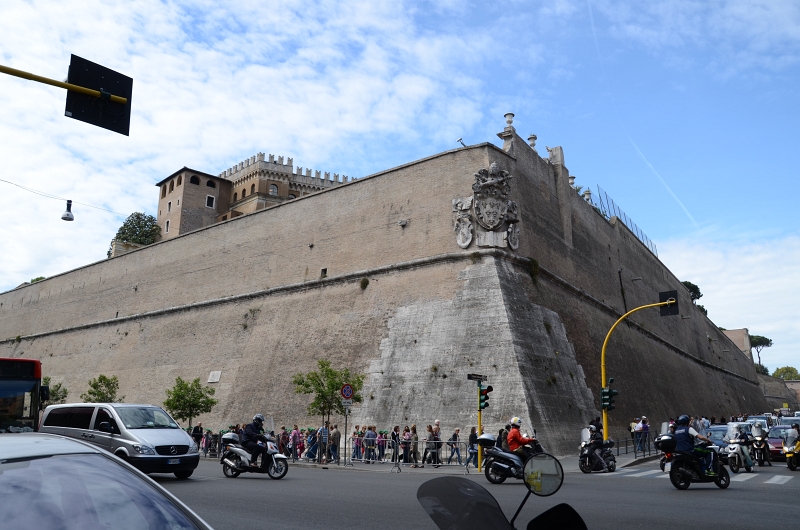 60-vatican city walls